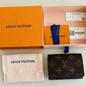 Authentic Louis Vuitton Envelope Business Card Holder in mint condition